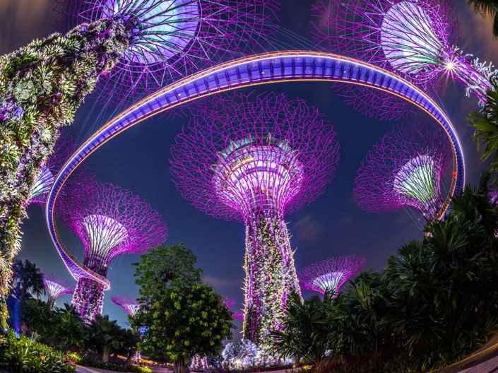 Now flying to Singapore