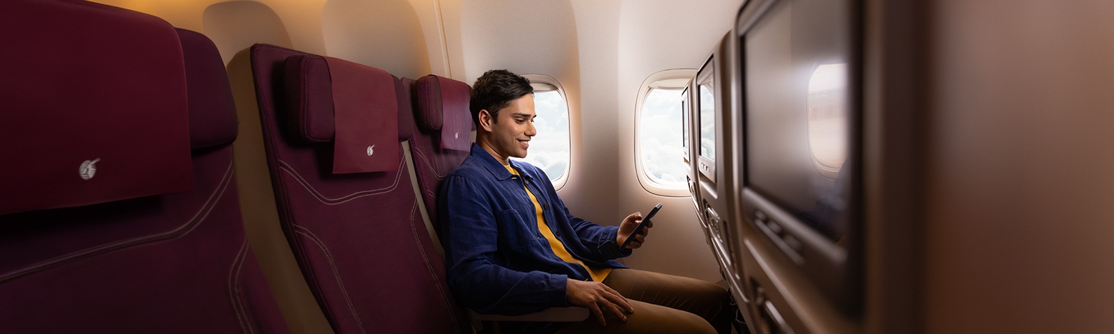 Aim for the skies with<br/> Student Club Save up to 20%* on fares, get additional baggage & moreSave up to 20%* on fares, get additional baggage & more
