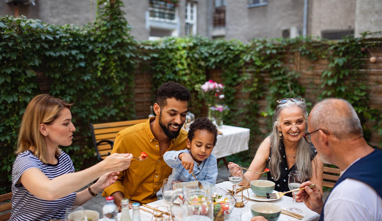 Visit friends & family with up to 10%^ off image
