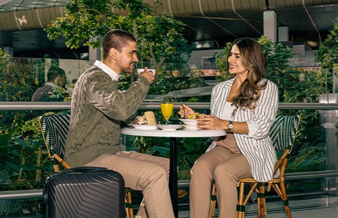 Complimentary dining at Hamad Airport 