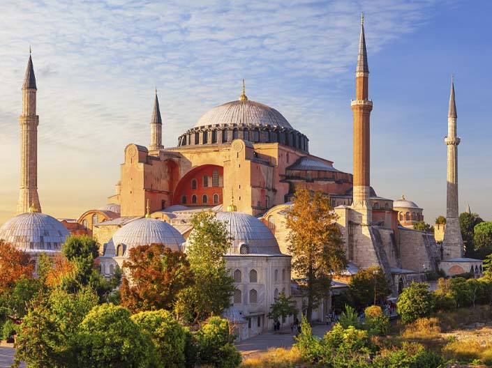 أبرز الوجهات السياحية لشهر أكتوبر image