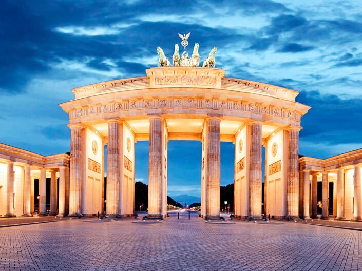 Top 10 vegan-friendly destinations image